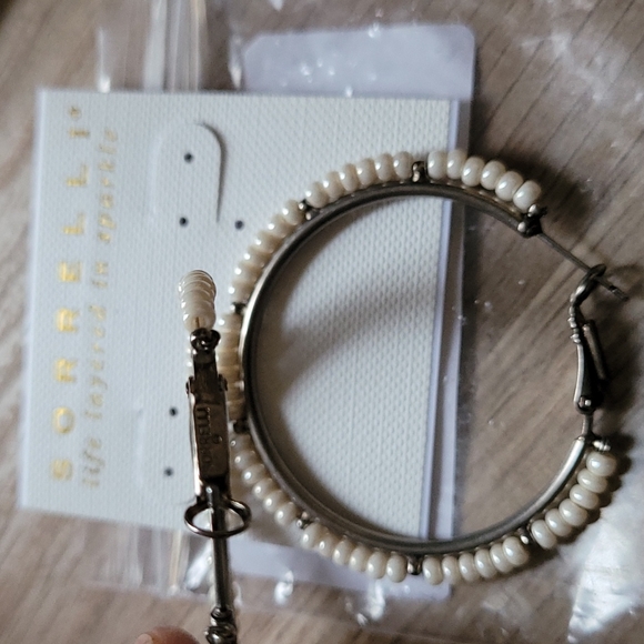 Sorrelli Elena Polished Pearl Hoop Earrings and Necklace Silver tone New RP $210 - Picture 6 of 10